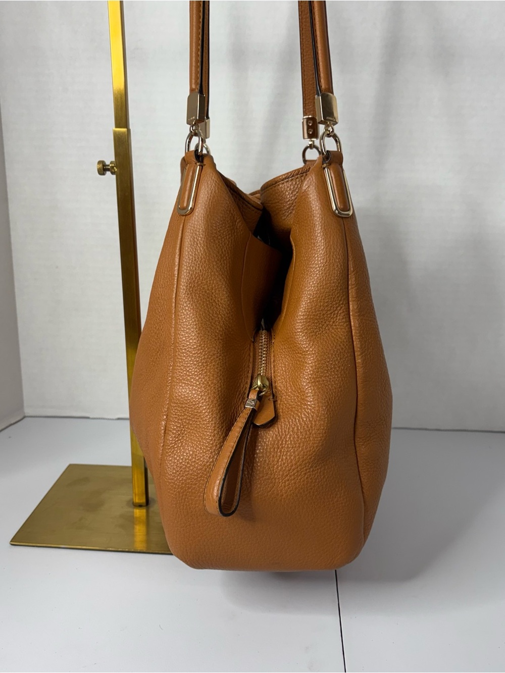 SOLD!! Coach Phoebe Leather Shoulder Hobo Bag in Cognac EUC - Picture 5 of 16